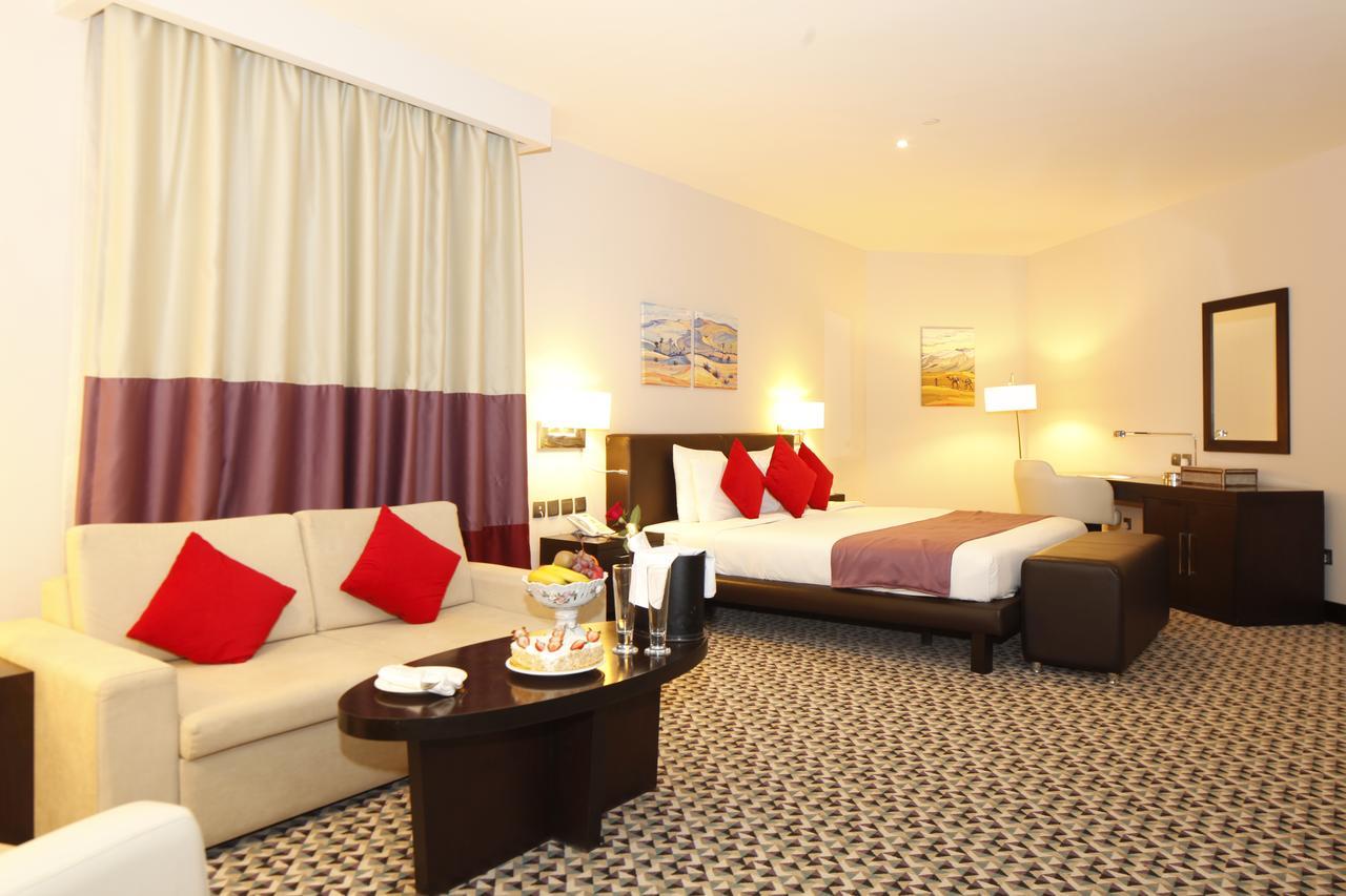 Golden Tulip Hail Екстер'єр фото